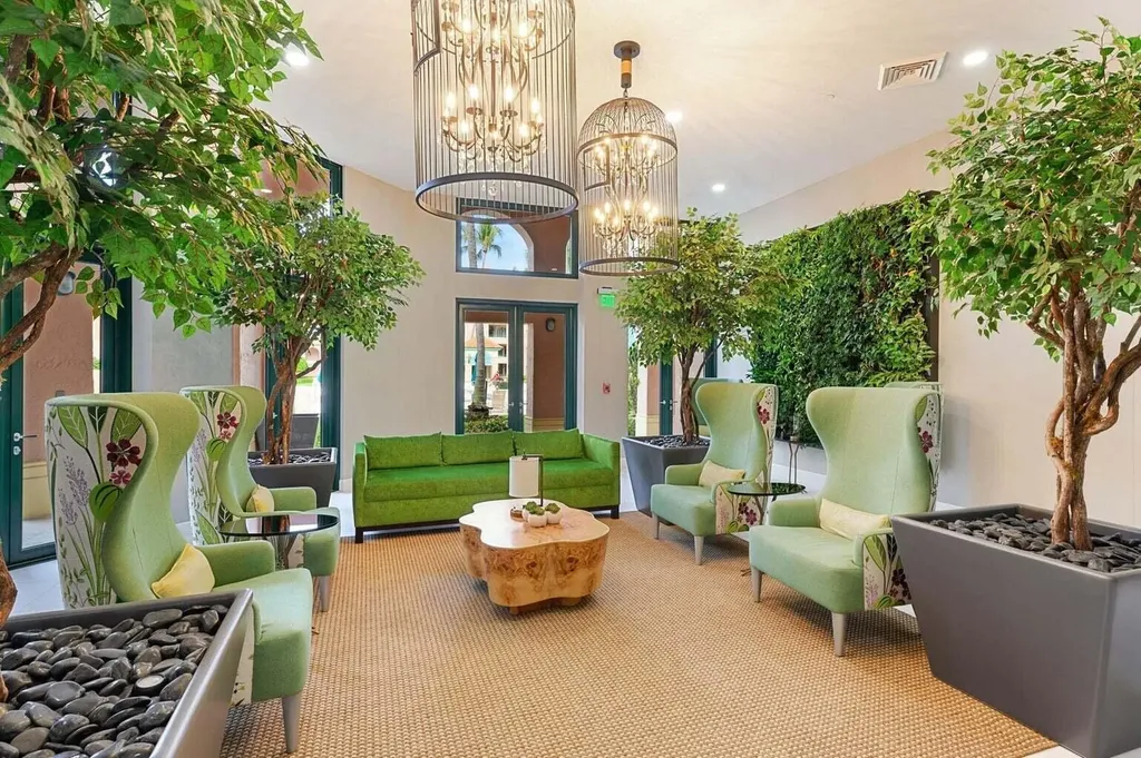 100 SE 5th Avenue Boca Raton FL 33432