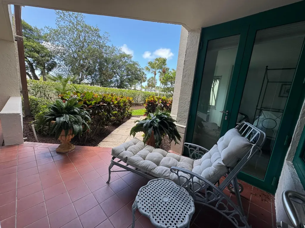 100 SE 5th Avenue Boca Raton FL 33432