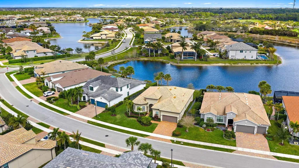 214 Blanca Isle Lane Jupiter FL 33478