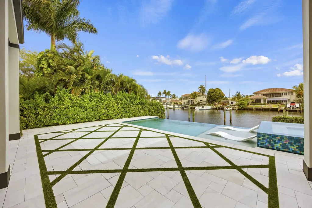 736 Lagoon Drive North Palm Beach FL 33408