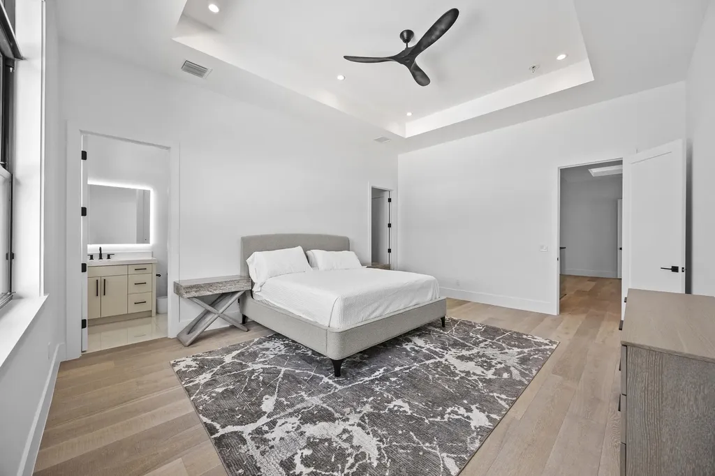 736 Lagoon Drive North Palm Beach FL 33408