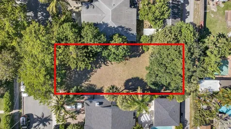 427 32nd Street West Palm Beach FL 33407