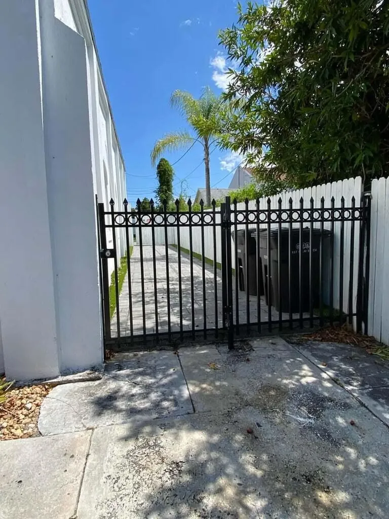 816 9th Street West Palm Beach FL 33401