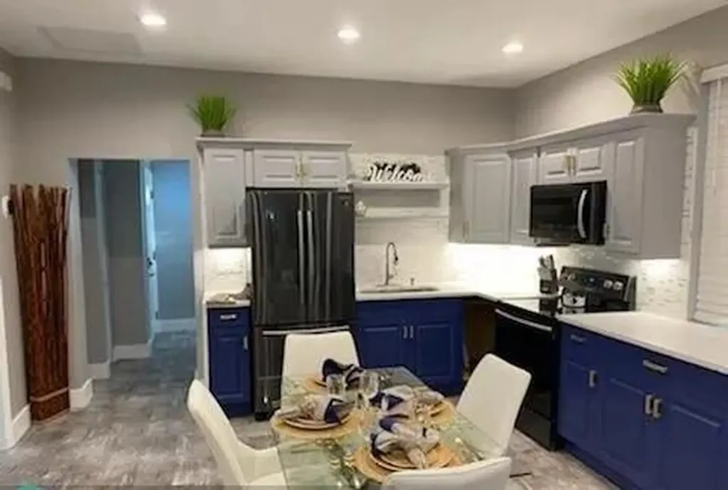 816 9th Street West Palm Beach FL 33401