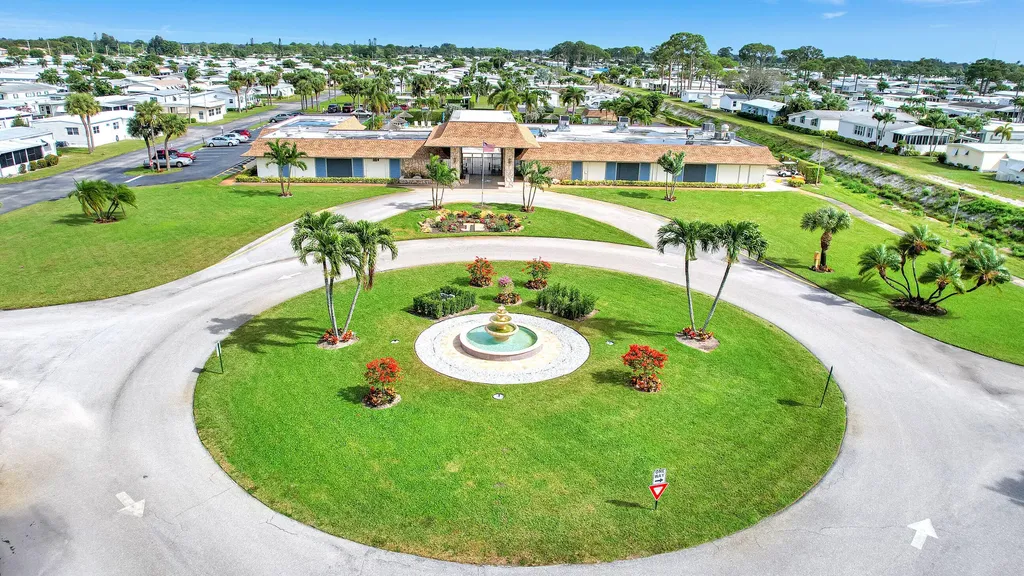 53002 Del Rio Bay Boynton Beach FL 33436