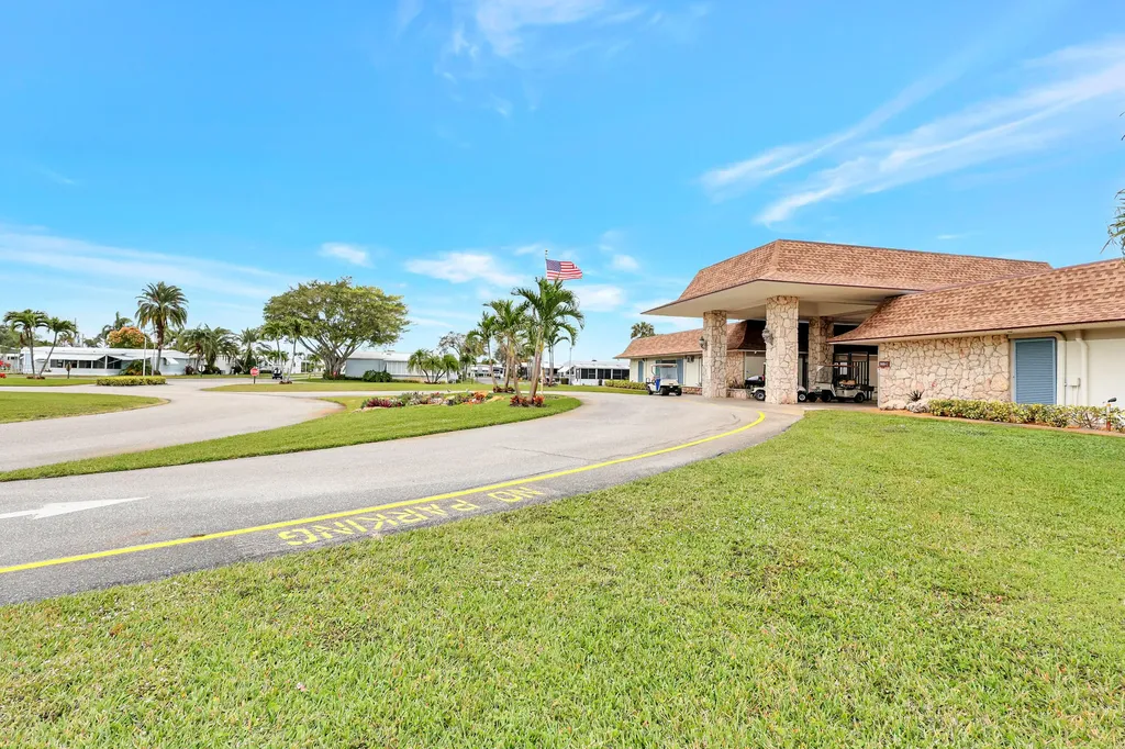 53002 Del Rio Bay Boynton Beach FL 33436