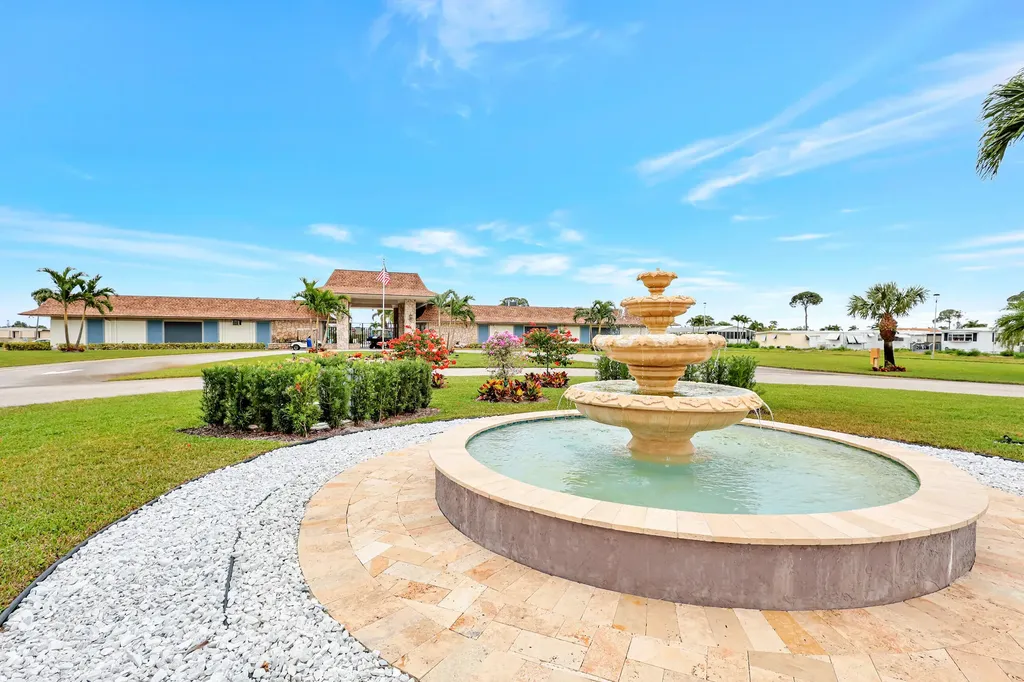 53002 Del Rio Bay Boynton Beach FL 33436