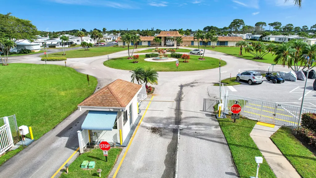 53002 Del Rio Bay Boynton Beach FL 33436