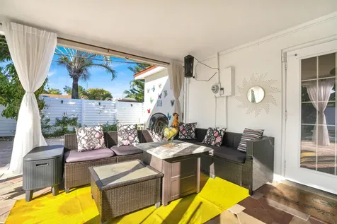 733 SE 10th Avenue Deerfield Beach FL 33441
