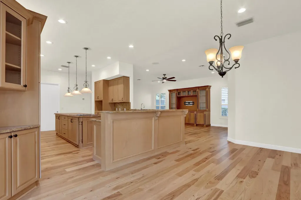 10 Martinique Cove Palm Beach Gardens FL 33418