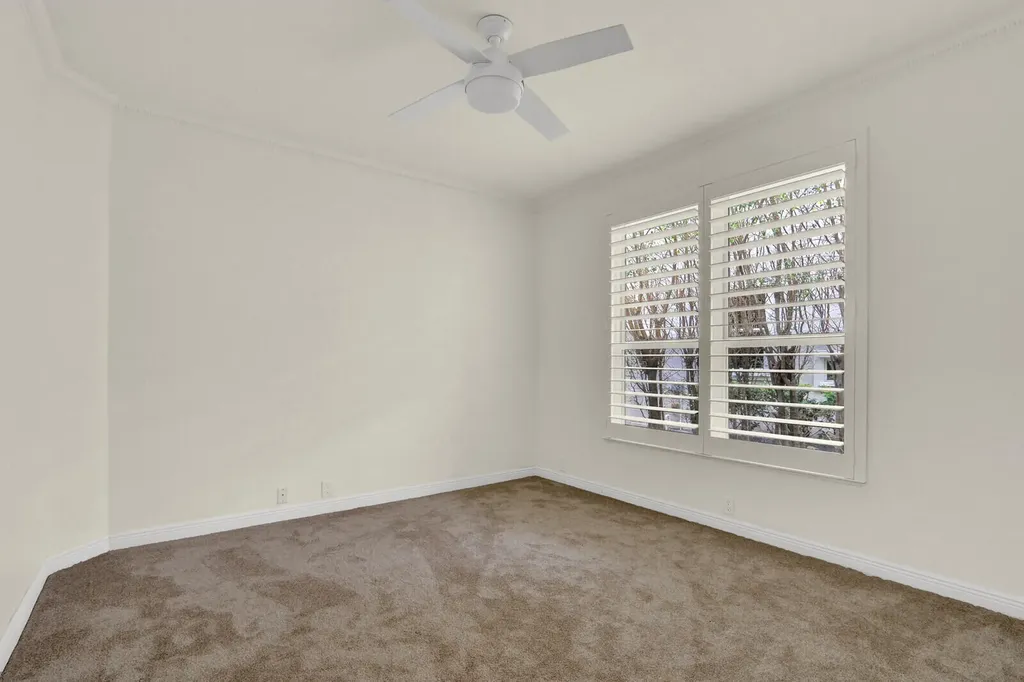 10 Martinique Cove Palm Beach Gardens FL 33418