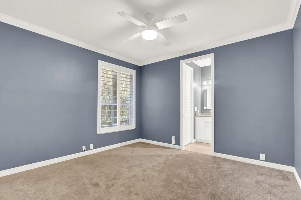 10 Martinique Cove Palm Beach Gardens FL 33418