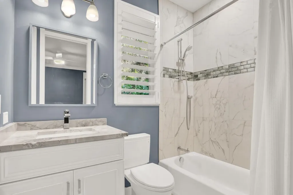 10 Martinique Cove Palm Beach Gardens FL 33418