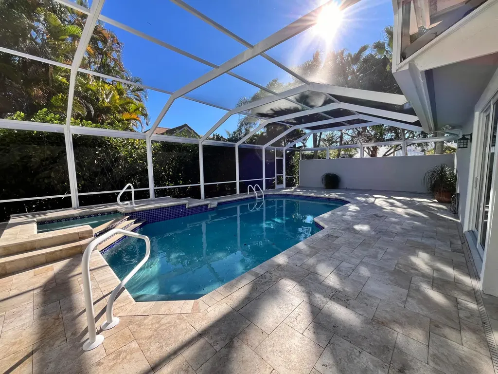 10 Martinique Cove Palm Beach Gardens FL 33418