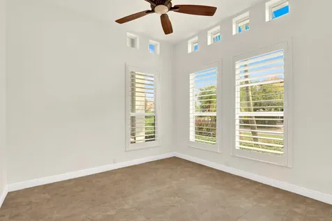 10 Martinique Cove Palm Beach Gardens FL 33418