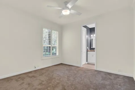 10 Martinique Cove Palm Beach Gardens FL 33418