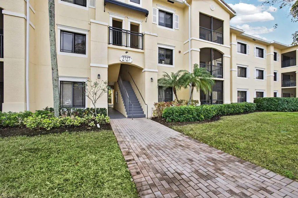 2727 Anzio Court Palm Beach Gardens FL 33410