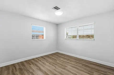 749 NW 36th Street Oakland Park FL 33309