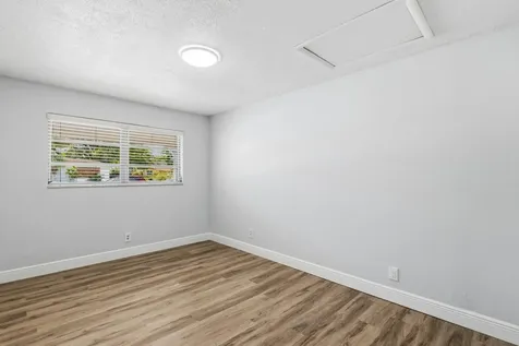 749 NW 36th Street Oakland Park FL 33309
