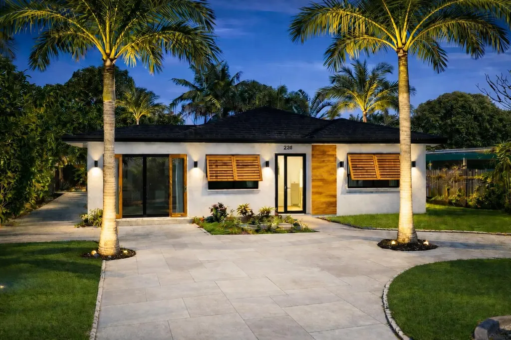 225 Plymouth Road West Palm Beach FL 33405