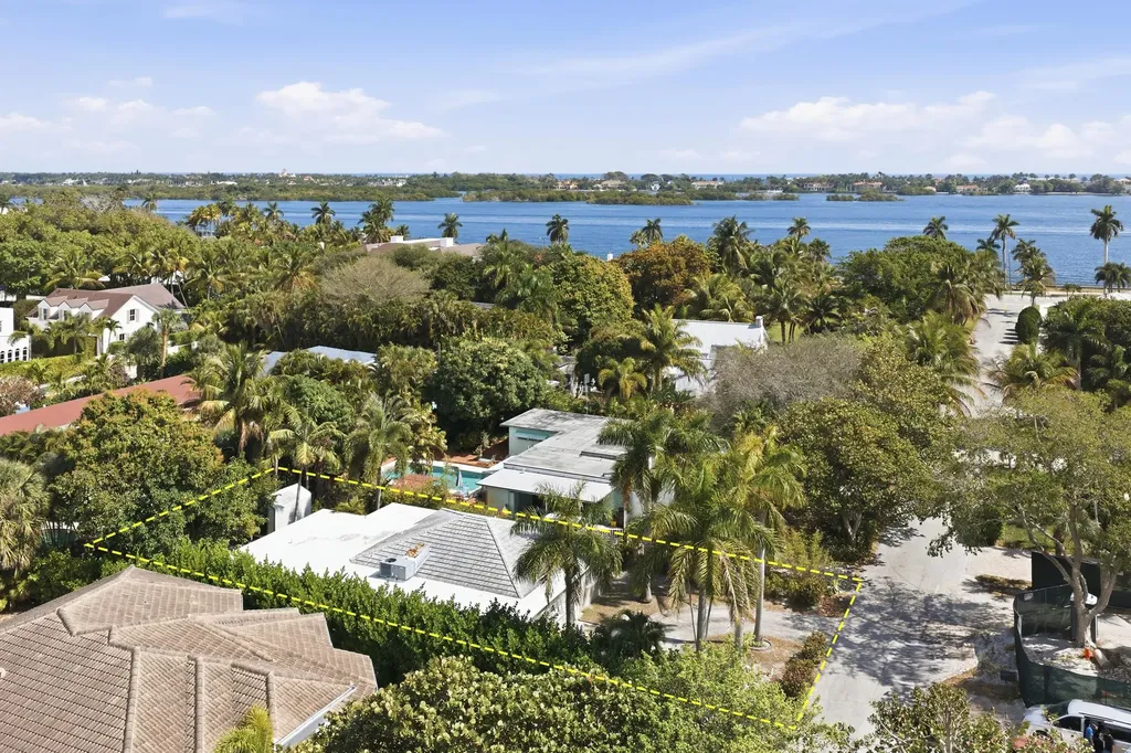 225 Plymouth Road West Palm Beach FL 33405
