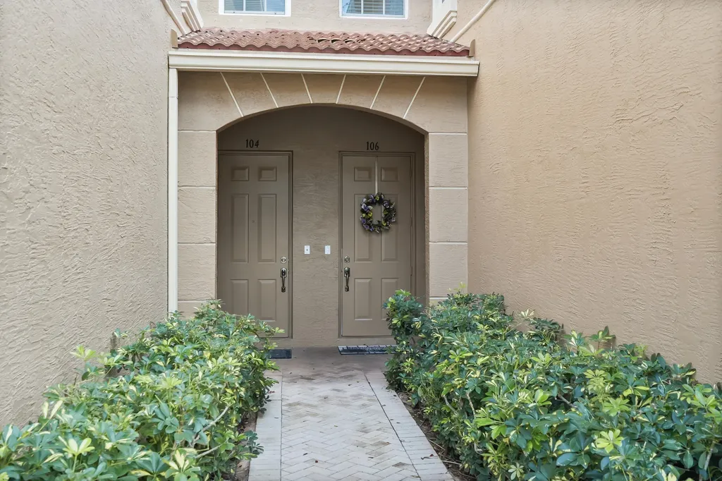 4870 Bonsai Circle Palm Beach Gardens FL 33418