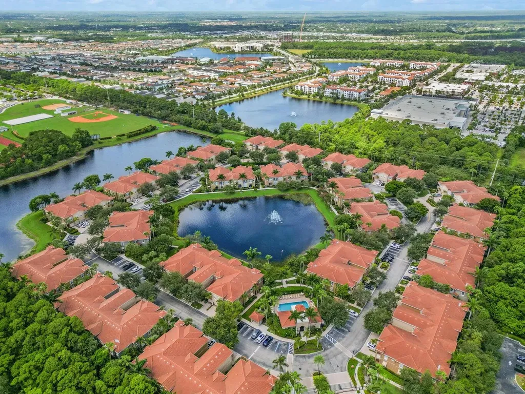 4870 Bonsai Circle Palm Beach Gardens FL 33418