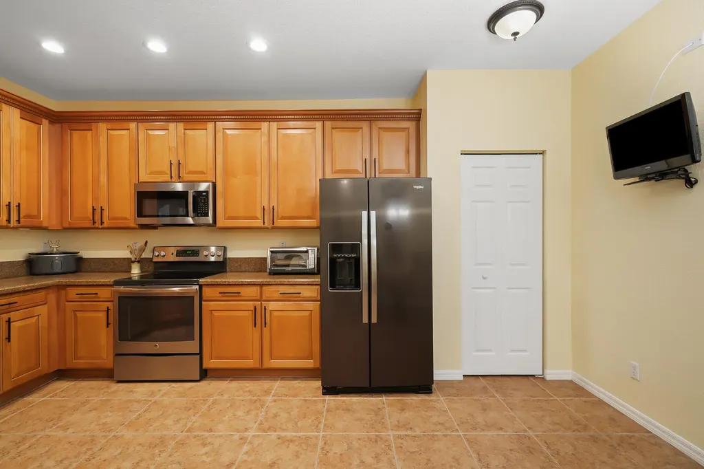 4870 Bonsai Circle Palm Beach Gardens FL 33418