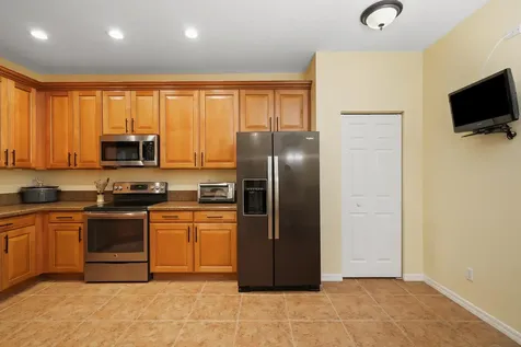 4870 Bonsai Circle Palm Beach Gardens FL 33418