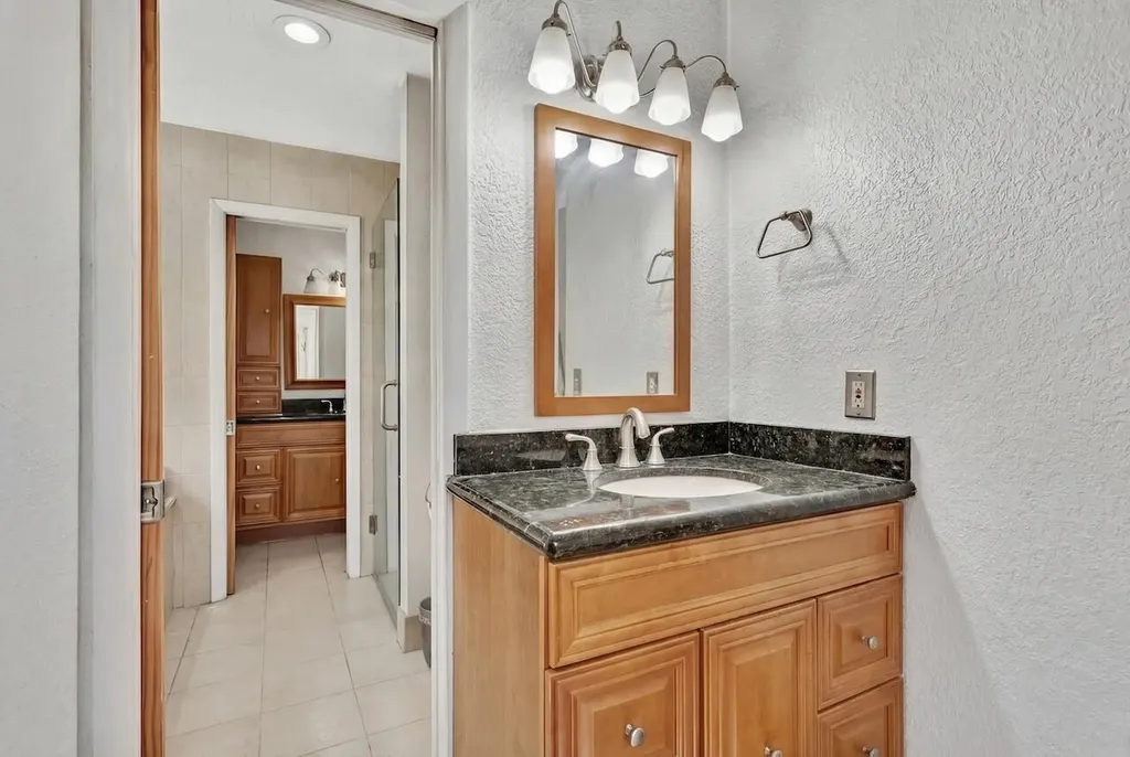1280 NW 114th Avenue Coral Springs FL 33071