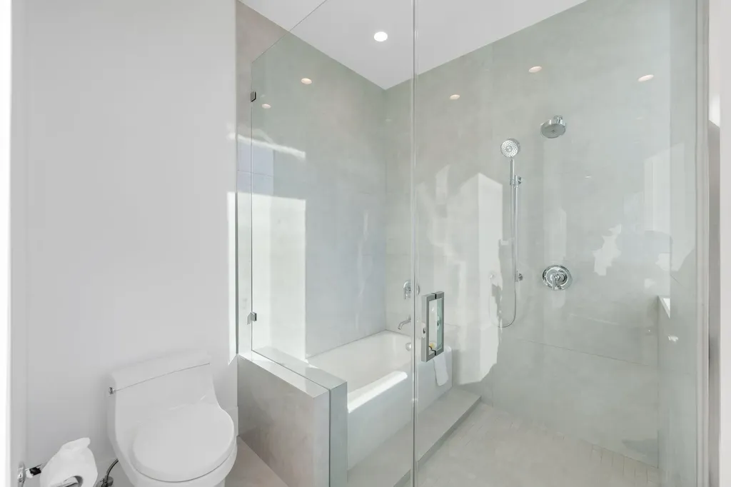 201 SE 4th Avenue Delray Beach FL 33483