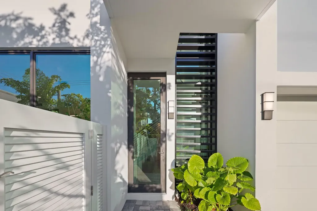 201 SE 4th Avenue Delray Beach FL 33483