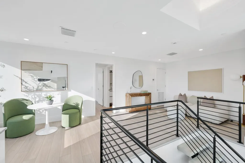 201 SE 4th Avenue Delray Beach FL 33483