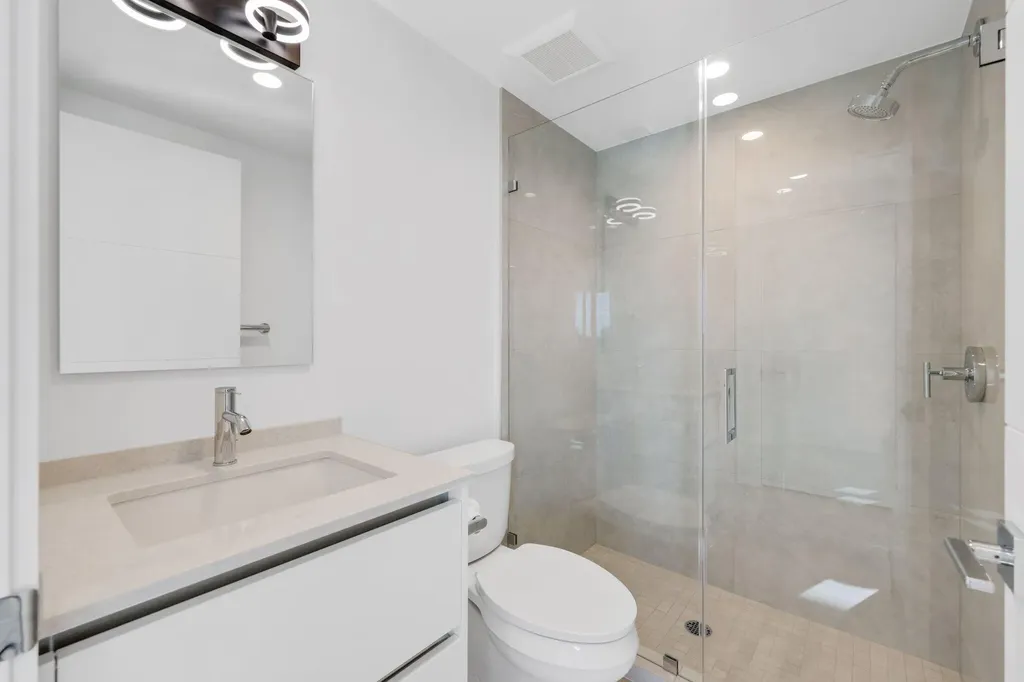 201 SE 4th Avenue Delray Beach FL 33483