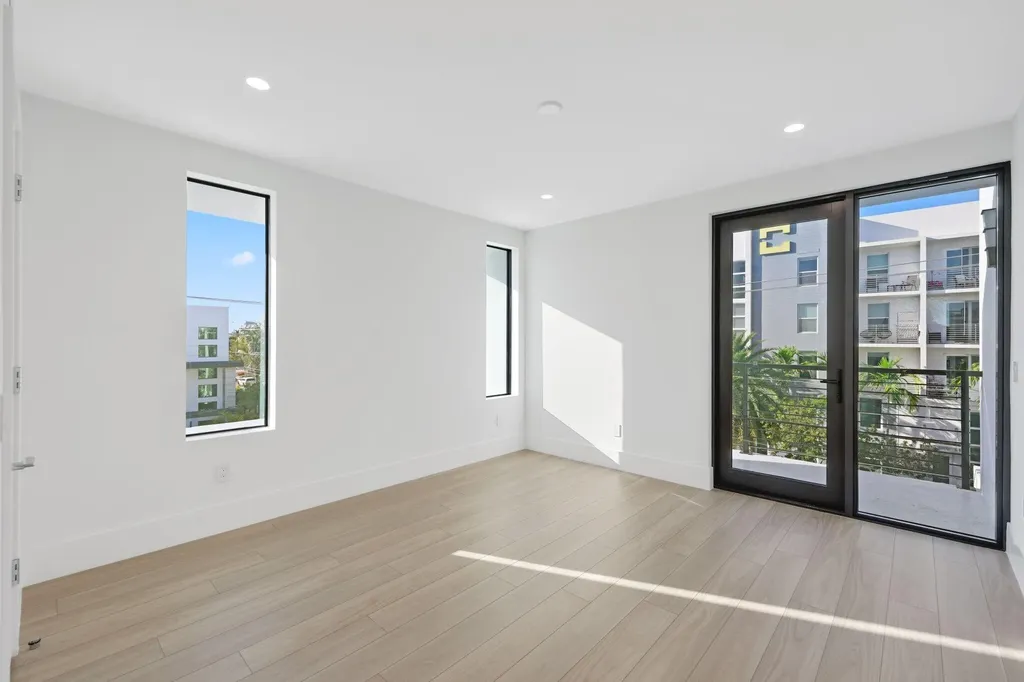 201 SE 4th Avenue Delray Beach FL 33483