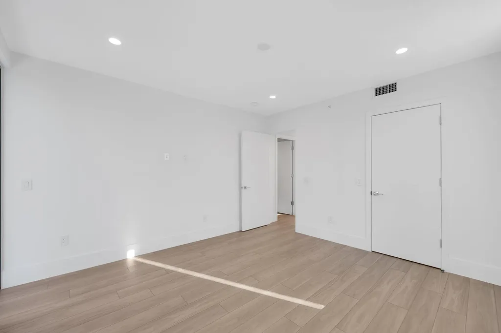 201 SE 4th Avenue Delray Beach FL 33483