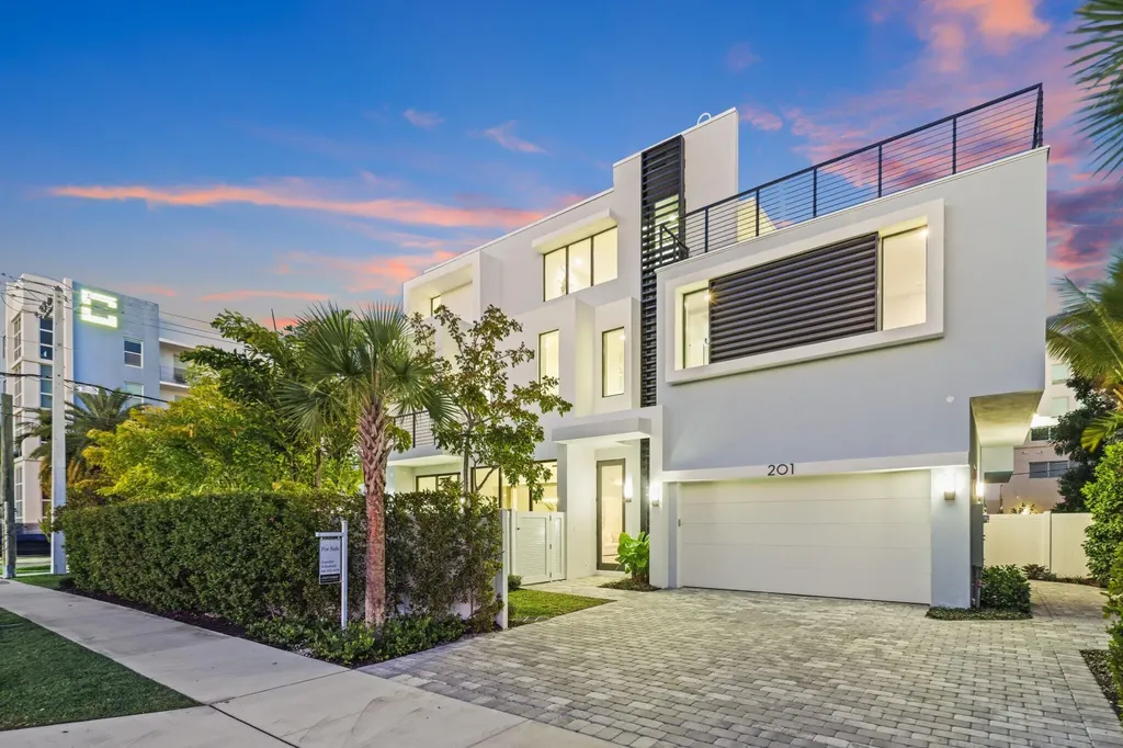 201 SE 4th Avenue Delray Beach FL 33483