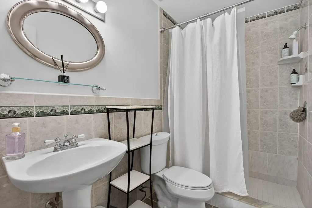 2274 Discovery Circle W Deerfield Beach FL 33442
