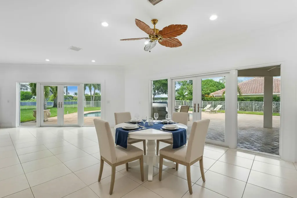 2801 Embassy Drive West Palm Beach FL 33401