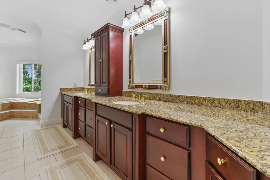 2801 Embassy Drive West Palm Beach FL 33401