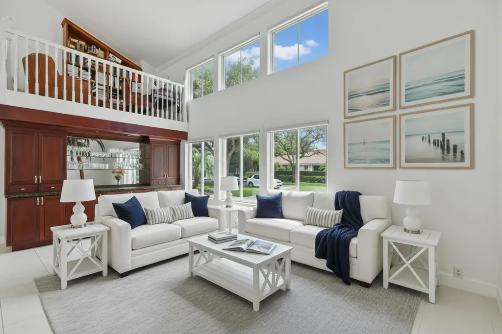 2801 Embassy Drive West Palm Beach FL 33401