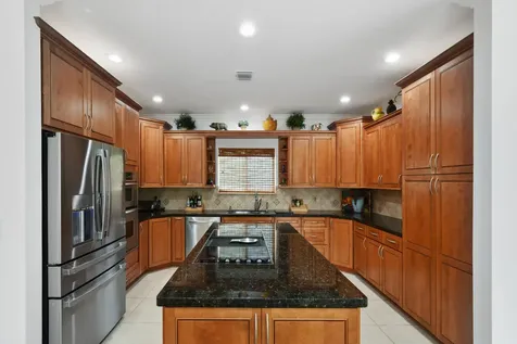 2801 Embassy Drive West Palm Beach FL 33401