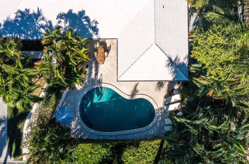 241 List Road Palm Beach FL 33480