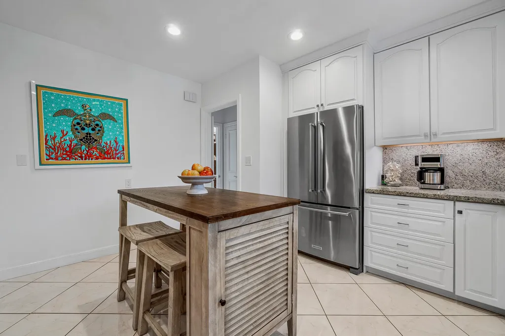 241 List Road Palm Beach FL 33480