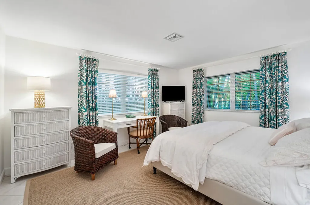 241 List Road Palm Beach FL 33480
