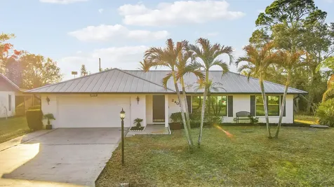 2402 SE Alden Street Port St Lucie FL 34984