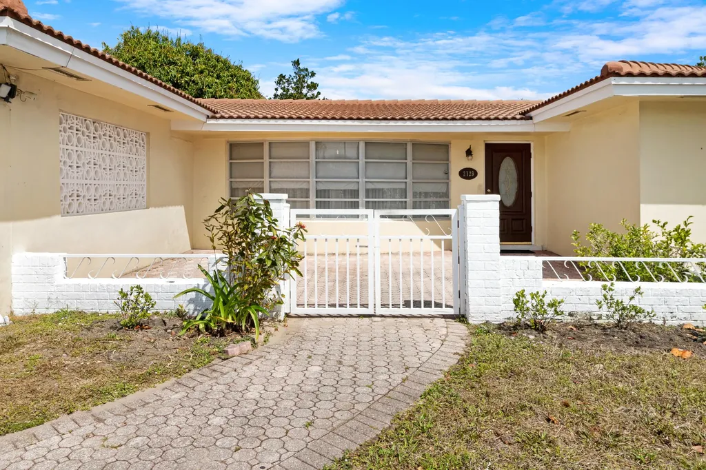 2129 NE 60th Street Fort Lauderdale FL 33308