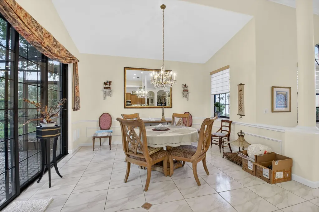 4970 Pine Tree Drive Boynton Beach FL 33436
