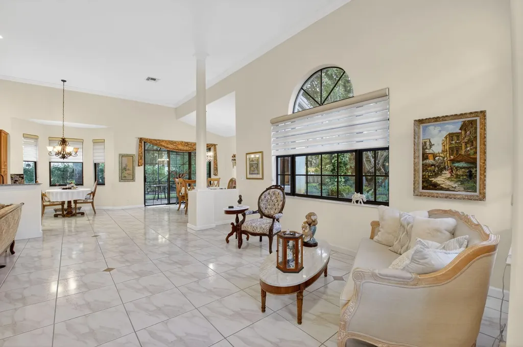 4970 Pine Tree Drive Boynton Beach FL 33436