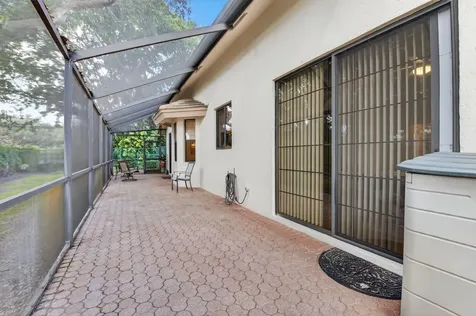 4970 Pine Tree Drive Boynton Beach FL 33436